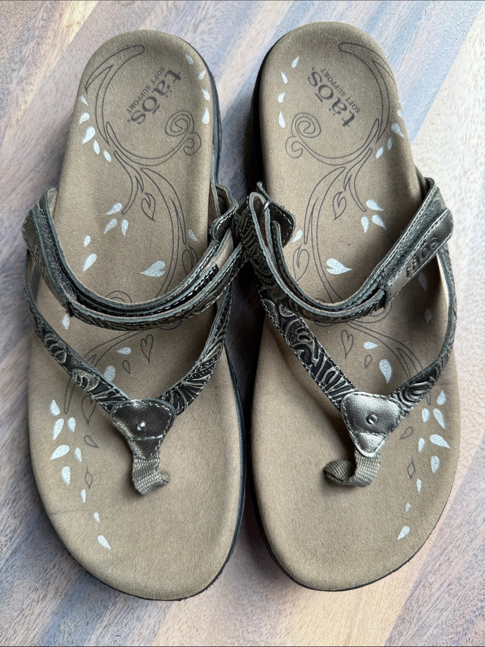 Taos Footwear Metallic Bronze Brown Thong Sandals